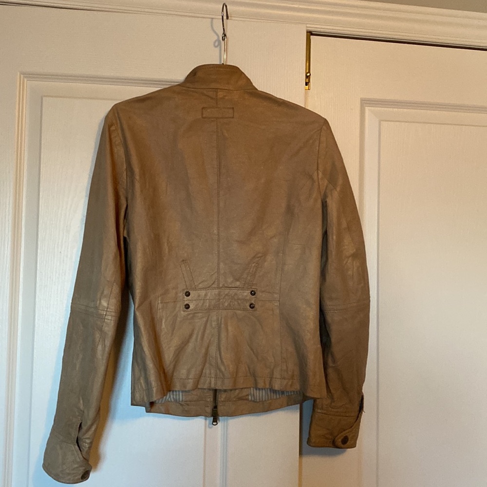 Light tan leather jacket for Fall or Spring. - Picture 3 of 6